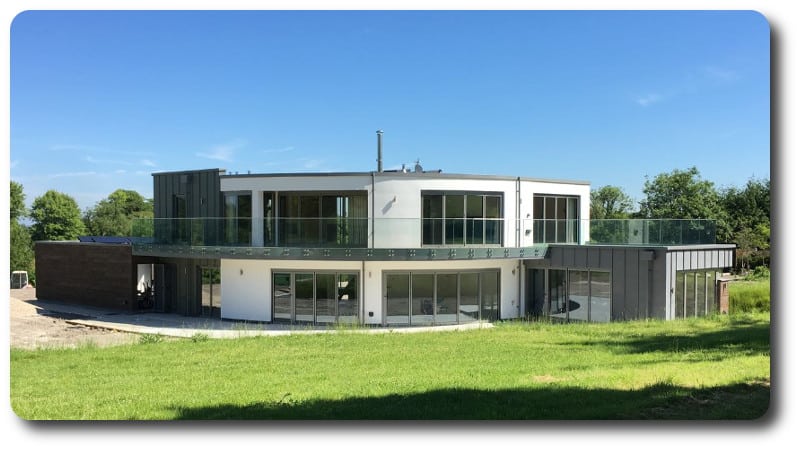 Contemporary Curved Home in Blewbury