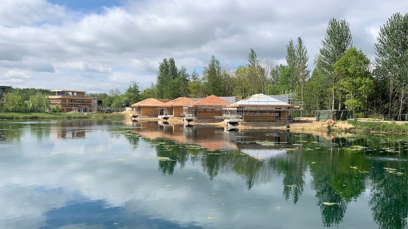The Lakes by Yoo Chalets in the Cotswolds